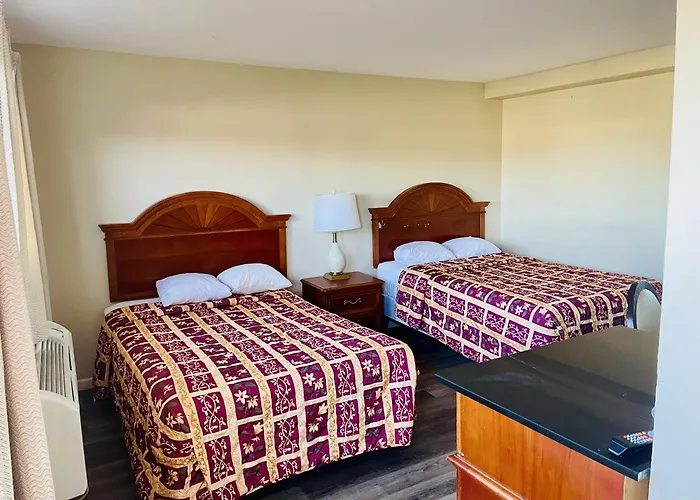 Hotel Skylark 2*